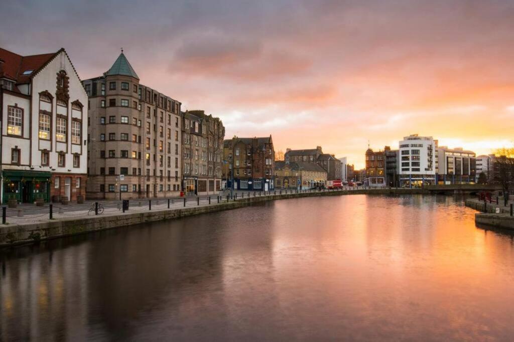 My Waterfront Apartment, Views Over Water Of Leith Édimbourg Extérieur photo